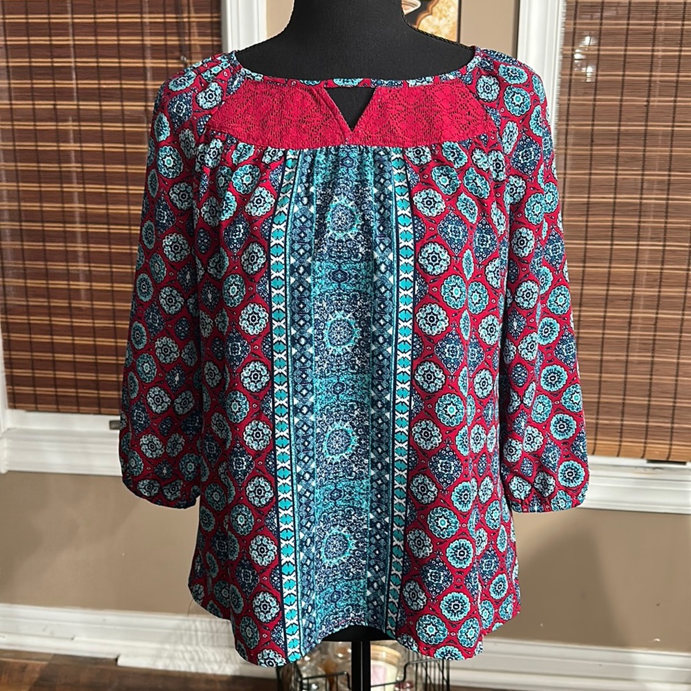Red camel red blue blouse with maroonish red lace collar. Sz XS